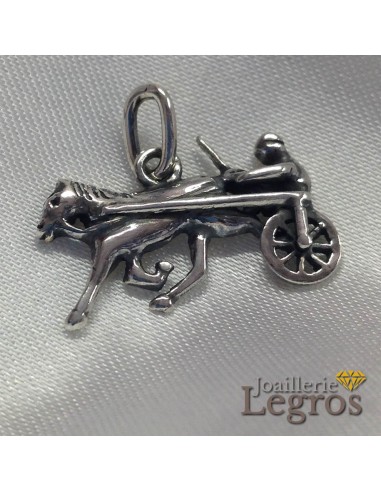 Pendentif Sulky et son cavalier à cheval en argent 925 s'inspire de l'anatomie humaine