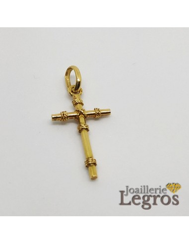 Pendentif croix et liens or jaune 18 carats pas cher 