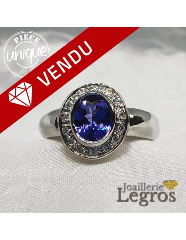 Bague Tanzanite or blanc 18 carats et ses 15 diamants les ligaments