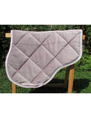 Tapis de selle pour cheval velours mauve Profitez des Offres !