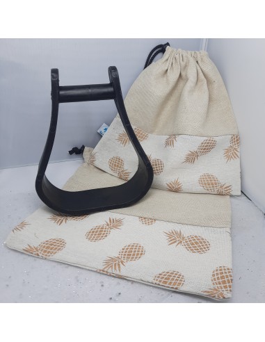 Two-tone beige pineapple stirrup bags/covers À commander