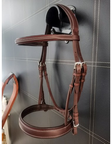 Hand stitched CSO bridle suggérées chez